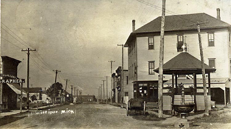 Manistique Around The Turn Of The Century