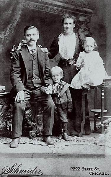 The Poltevecque Family, 1900
