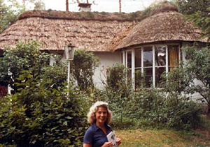 Marge By A Home With A Grass Roof